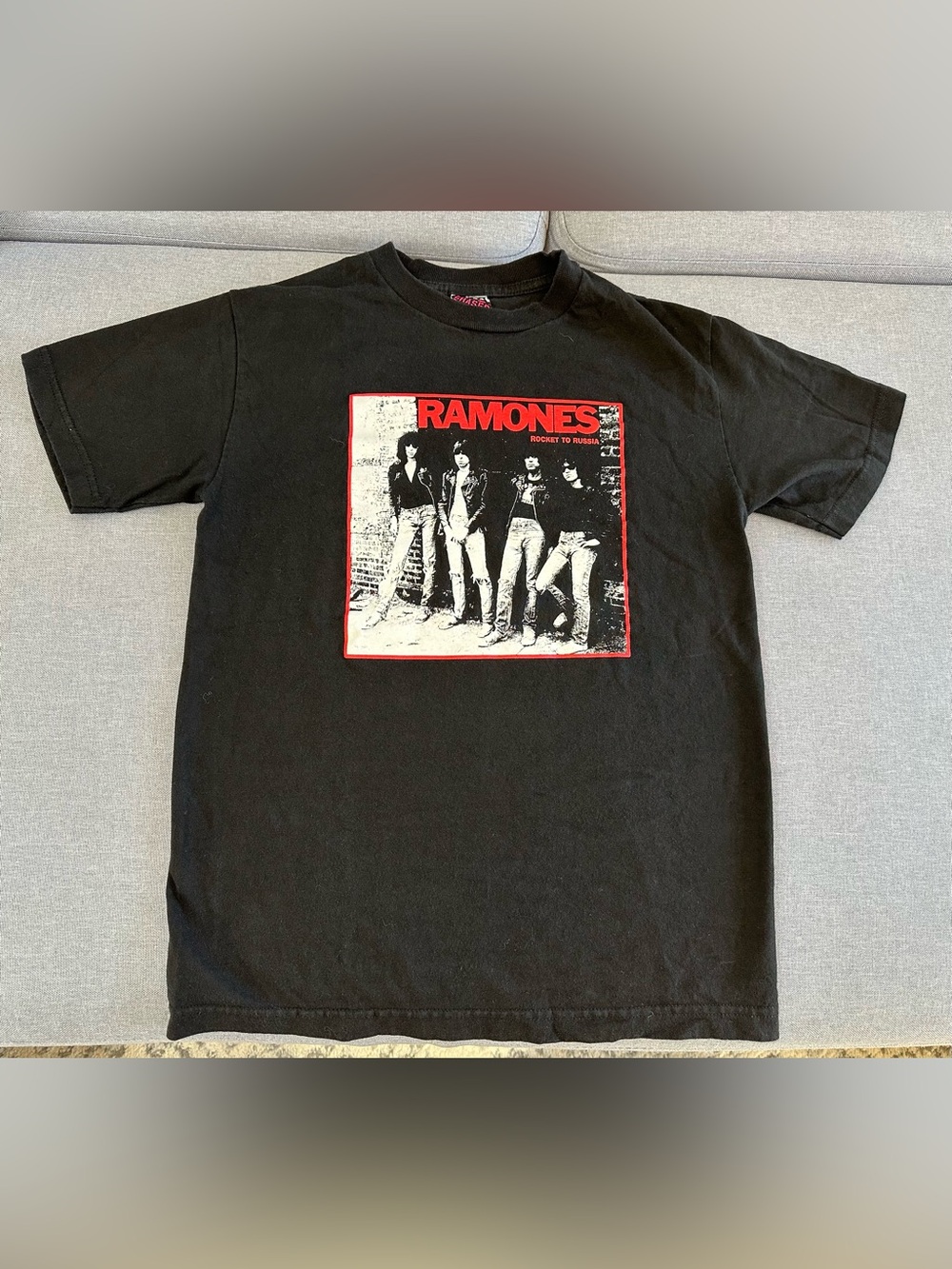 Ramones Rocket to Russia T-shirt Size Small
